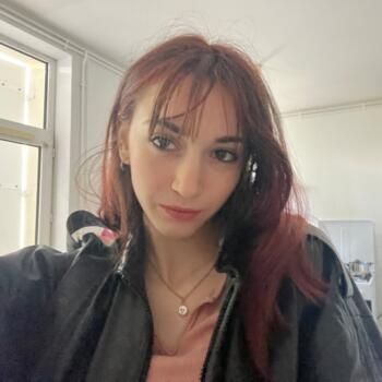 Babysitter Saint-Jean-de-Braye: Seyna