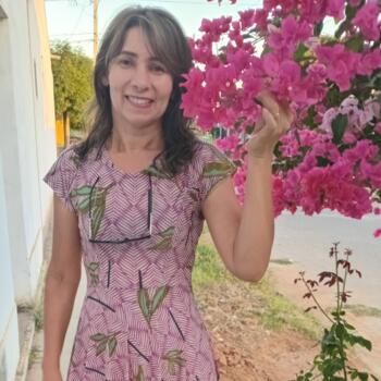 Babá Águas Lindas de Goiás: Helena