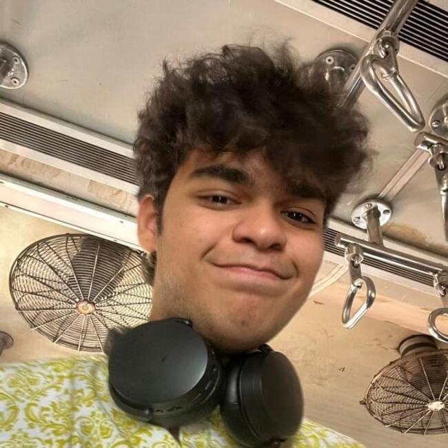 Babysitter in Mumbai: Kaustubh