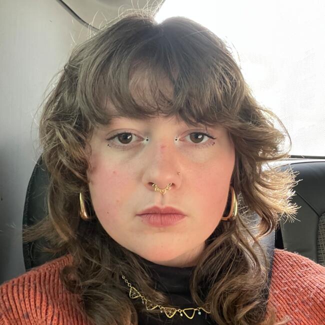 Babysitter in Angers: Emma