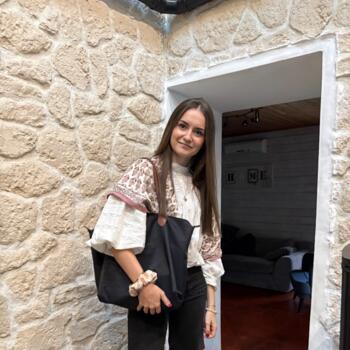Babysitter in Rosnay (Pays de la Loire): Romane