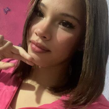 Babysitter in Coronel Fabriciano: Juliana