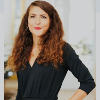 Nanny job in Paris: babysitting job Julie