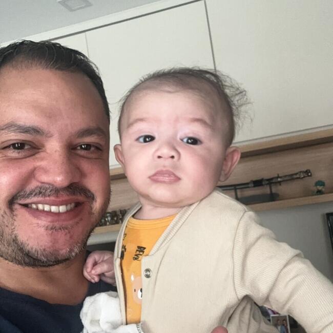 Babysitting job in São Paulo: Victor