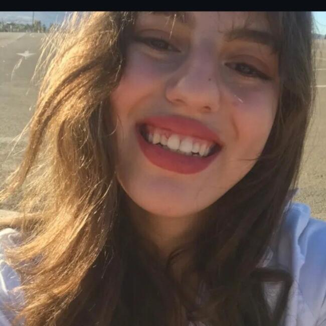 Babysitter in Al Aaroui: Rania