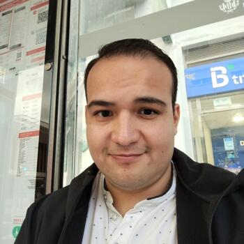 Babysitter in Valencia: Anthony Josue