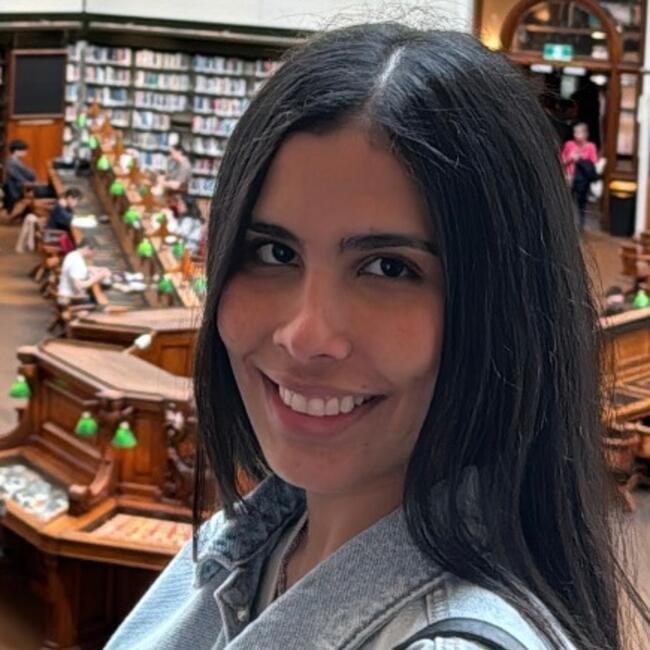 Babysitter in Brisbane: Estefany Martinez