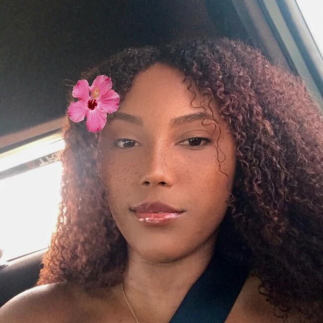 Babysitter in Caucaia: Cintia