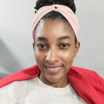 Babysitter in Borough of Queens: Kerry-ann