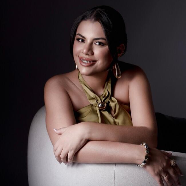 Emprego de babá em São Paulo: Valquíria