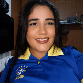 Babysitter Caruaru: Camila