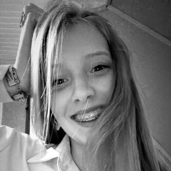 Babysitter in Saint-Pierre-en-Port: Coline