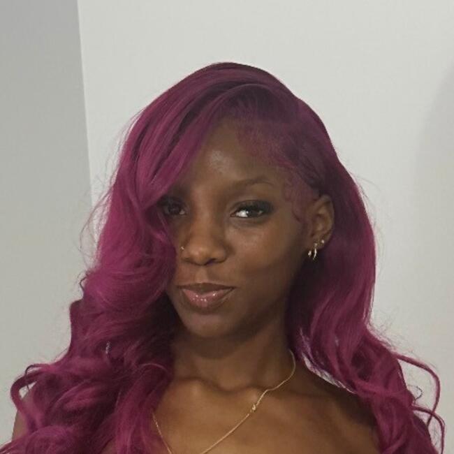 Baby-sitter in Toronto: Isis