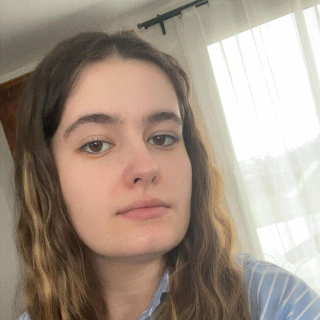 Babysitter in Brioude: Clara