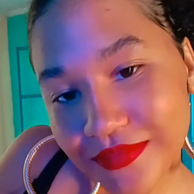 Babysitter in Valparaíso de Goiás: Ana