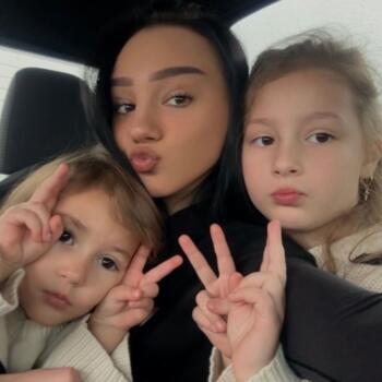 Babysitter in The Bronx: Hegis