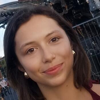 Babysitter in La Roche-sur-Yon: Amandine