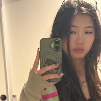 Babysitter in Singapore: Shaeanna