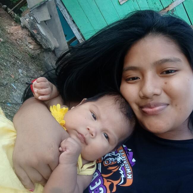 Babysitter in Panama City: Naisi