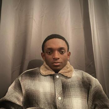 Babysitter in Noisy-le-Grand: Nagoloum Talla