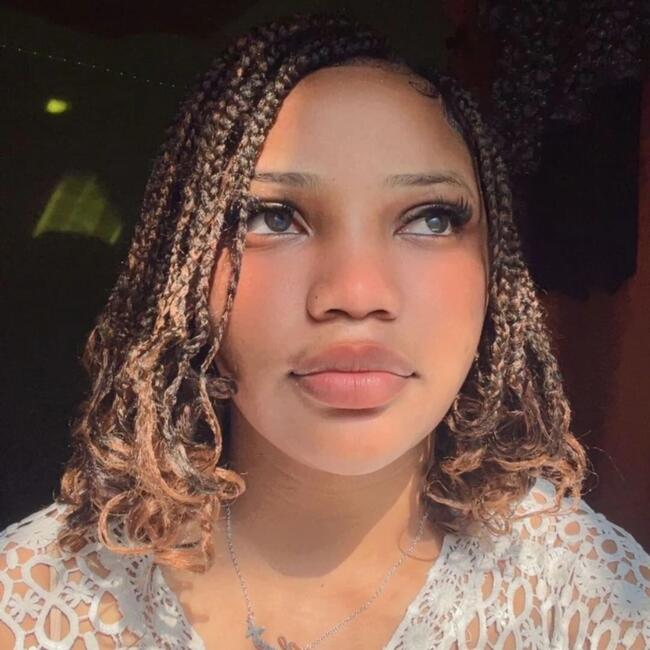 Babysitter in Portmore: Mrs. Xana