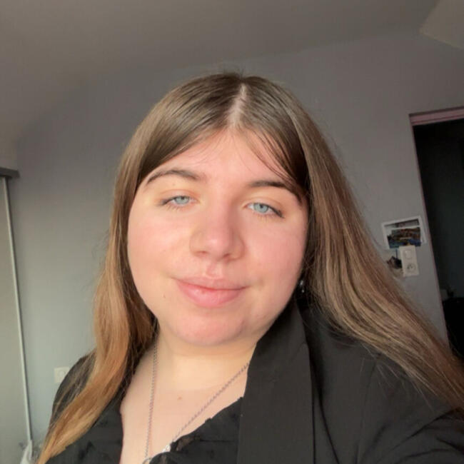 Babysitter in Amiens: Flavie
