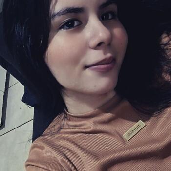 Babysitter in Bela Vista de Goiás: Nayane