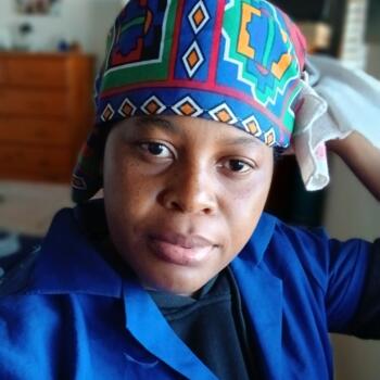 Babysitter in Somerset West: Lucy