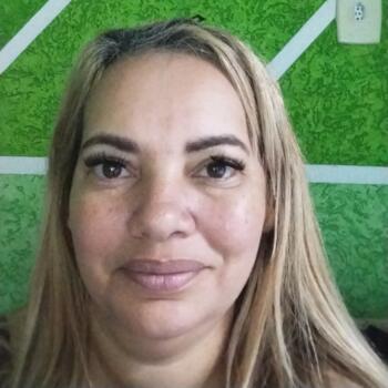 Babá em Palhoça: Rosa