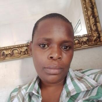 Nanny in Soweto: Maidei