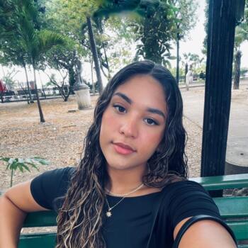 Babysitter in Fortaleza: Dalila