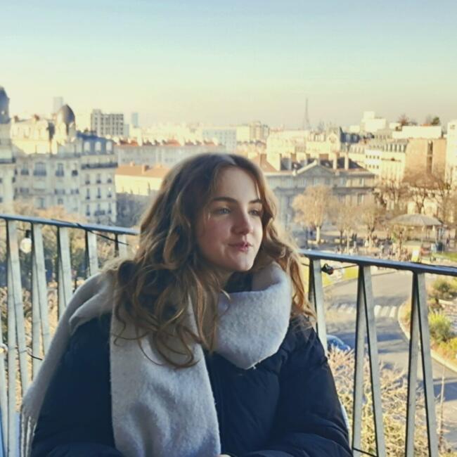 Babysitter in Fondettes: Adèle