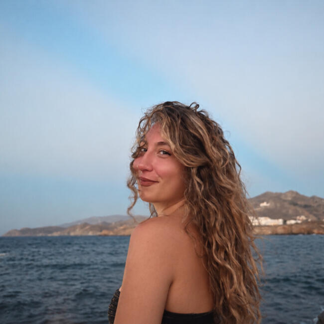 Babysitter in Athens: Dimitra Pelagia