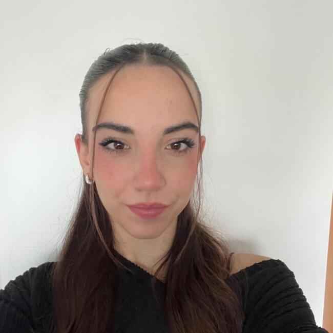 Babysitter a Meda: Lara