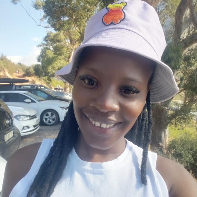 Nanny in Cape Town: Mthokozis L
