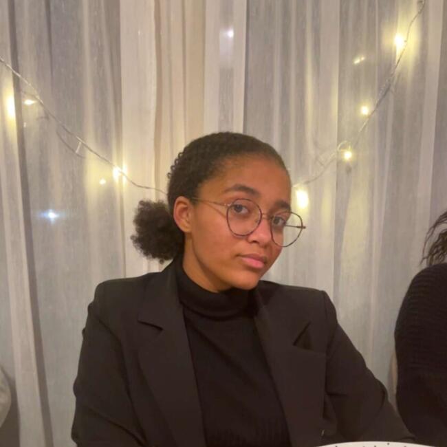 Babysitter in Chambly: Britany