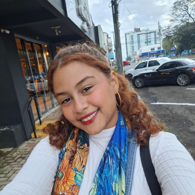 Babysitter in Pinhalzinho (Santa Catarina): Kathyana