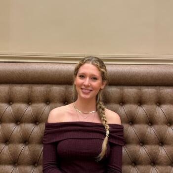 Babysitter in Sydney: Emily