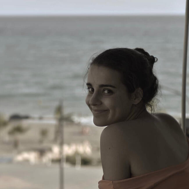 Canguro en Sevilla: Laura