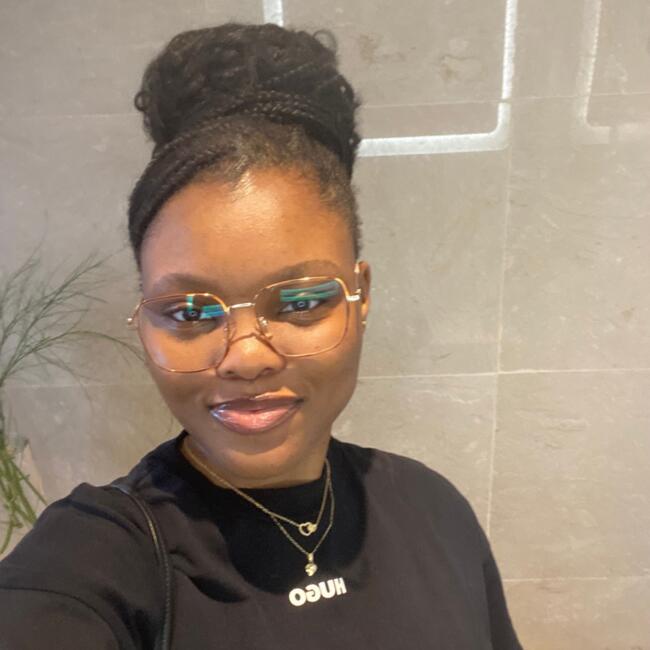 Babysitter in London: Noela Océane