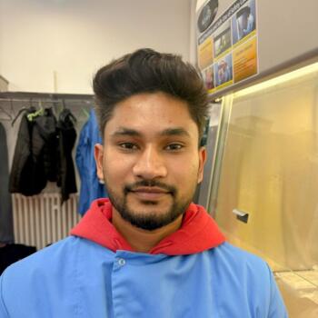 Babysitter in Hayes: Vansh