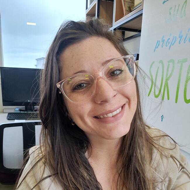 Babysitter in Bento Gonçalves: Gabriela