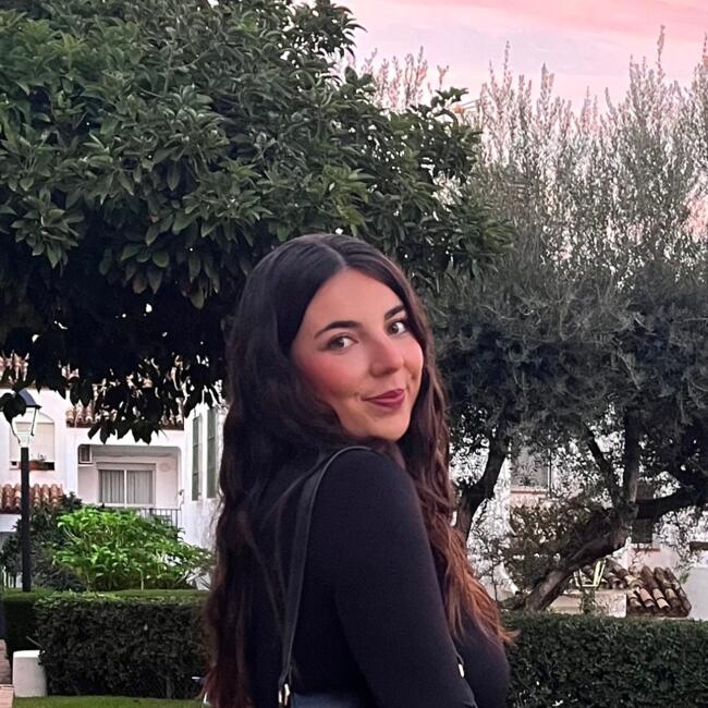 Babysitter in Marbella: Paula