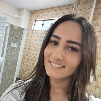 Babysitter in Brusque: Amanda Borges