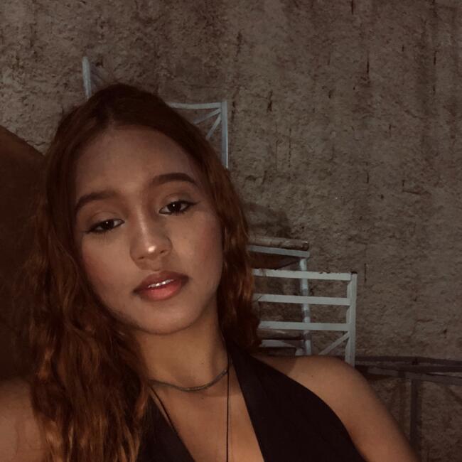 Babysitter in Brasília: Giuliane