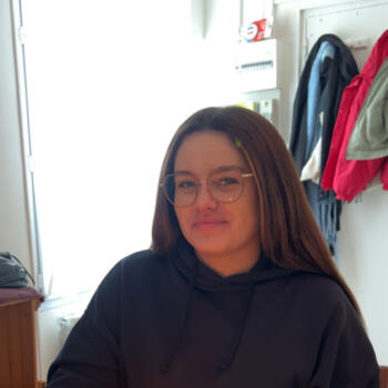 Babysitter Bruyères-sur-Oise: Eve