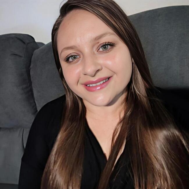 Babysitter in Colón: Alison