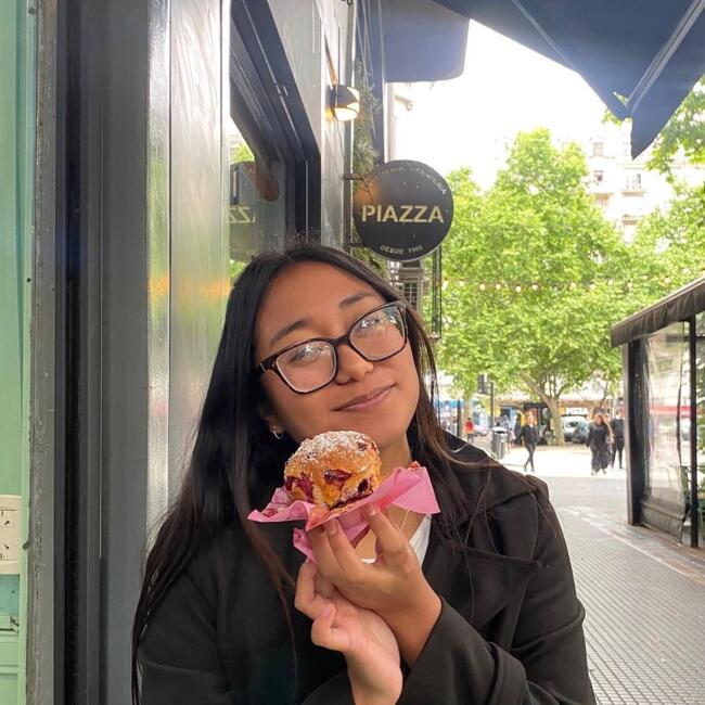 Babysitter in Pilar: Celeste Lorena