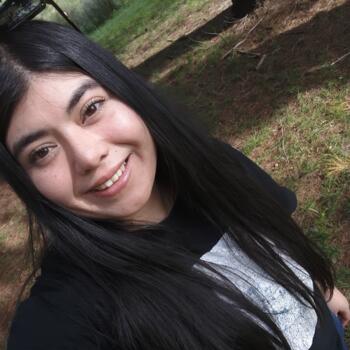 Babysitter in Temuco: Escarlett