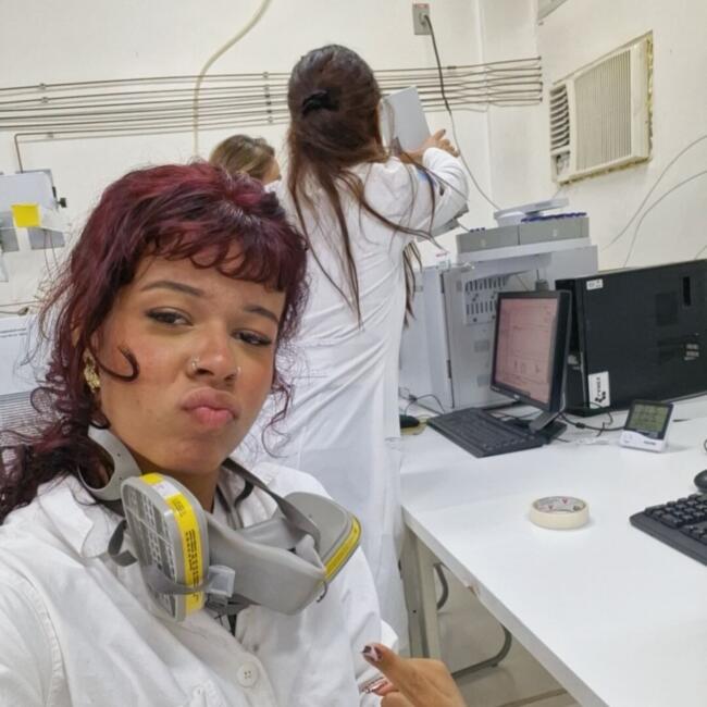 Babá em Goiânia: Yasmim